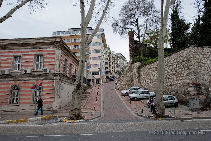 20100331_072616 D3-Edit-Edit-Edit-Edit-Edit.jpg - Residential area in Besektas